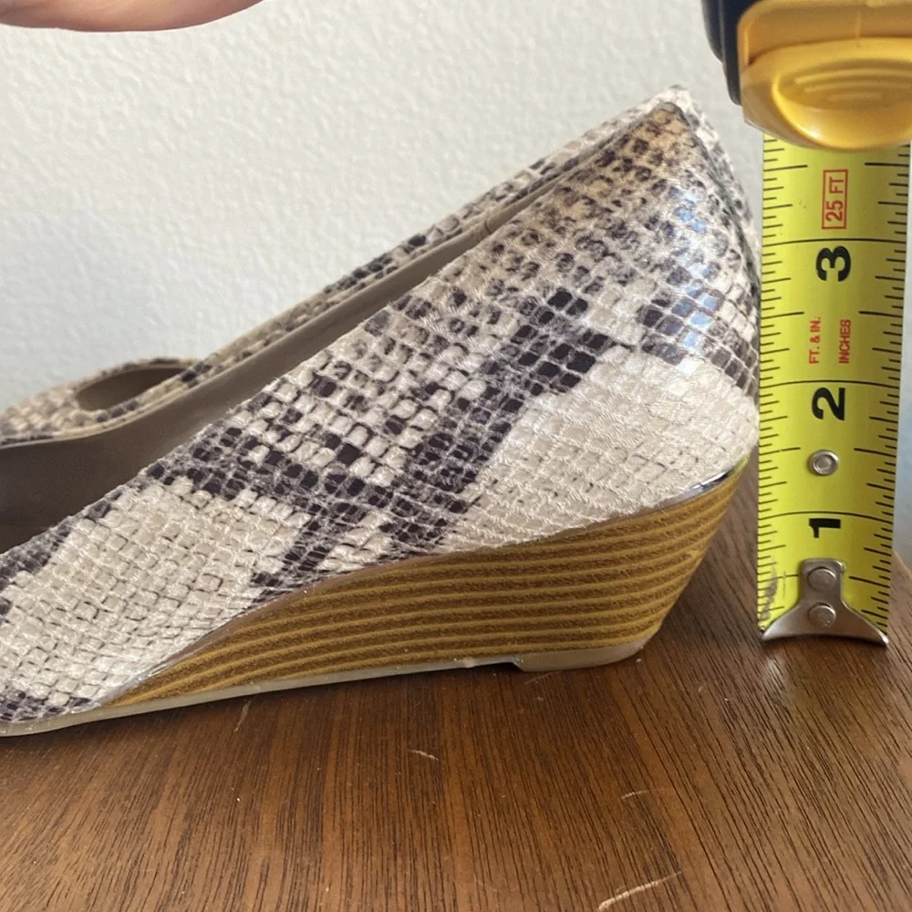 Alfani Step n Flex Snakeskin Open-toed Small Wedge Heel, Women’s 7M